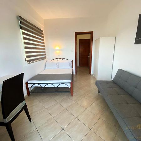 Appartamento Griavas At Campsite Sykia Chalkidikis Esterno foto